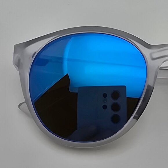 Oakley OO9474-0452 Spindrift Matte Clear Frame Prizm Sapphire Iridium Sunglasses - Picture 14 of 15